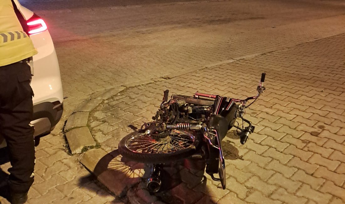 Finike’de Gürültü Kirliliğine Geçit Yok: Motosiklet Sürücüsüne 43 Bin TL Ceza Antalya’nın Finike ilçesinde, Yeni Mahalle sakinlerini rahatsız eden plakasız ve