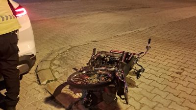 Antalya’nın Finike ilçesinde, Yeni Mahalle sakinlerini rahatsız eden plakasız ve