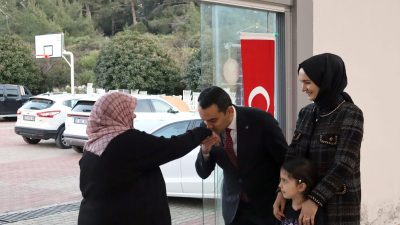 Finike Kaymakamı Musa Kazım Çelik’in şehit yakınları, gaziler, yetim ve