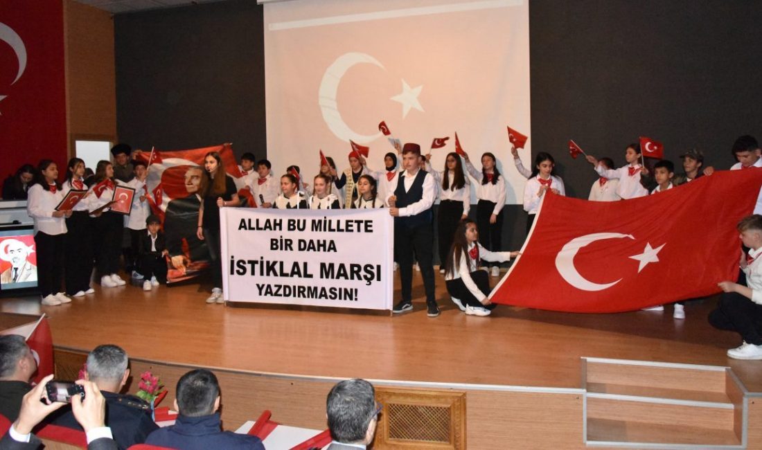 Eğirdir’de İstiklal Marşı’nın kabulü töreni yapıldı ISPARTA'nın Eğirdir ilçesinde 12 Mart İstiklal Marşı'nın Kabulü ve Mehmet