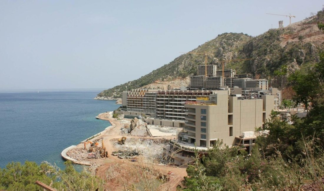 Marmaris Belediyesi’nden yıkılması için talimat verilen kaçak otele ilişkin açıklama MARMARİS (Muğla), – MARMARİS Belediyesi, kaçak yapılaşmalar nedeniyle mühürlenmesine rağmen