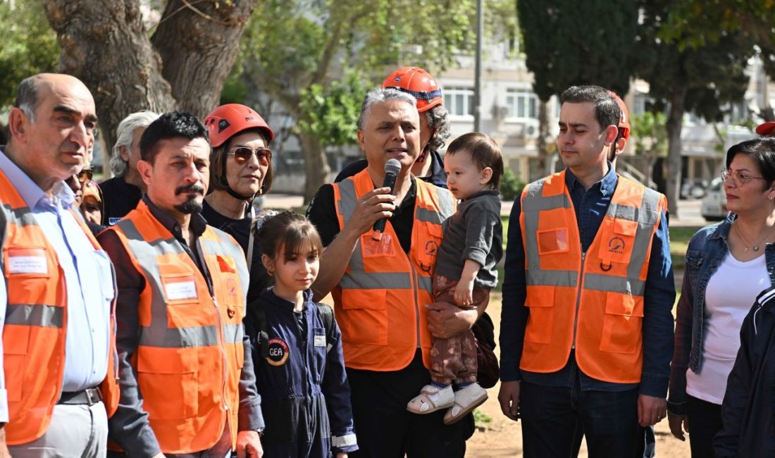 Muratpaşa’da afet tahliye tatbikatı başarıyla gerçekleştirildi Muratpaşa Belediyesi, GEA Arama Kurtarma iş birliğiyle ilçe sakinlerini olası