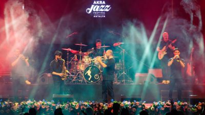 ANTALYA Akra Caz Festivali, bu yıl 8'inci kez dünya sahnesinden